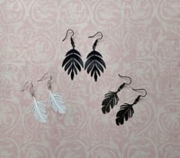 *Leaf Metal Cutout Earrings*