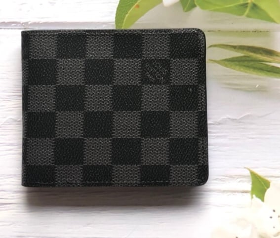 Image of Black/checkered wallet
