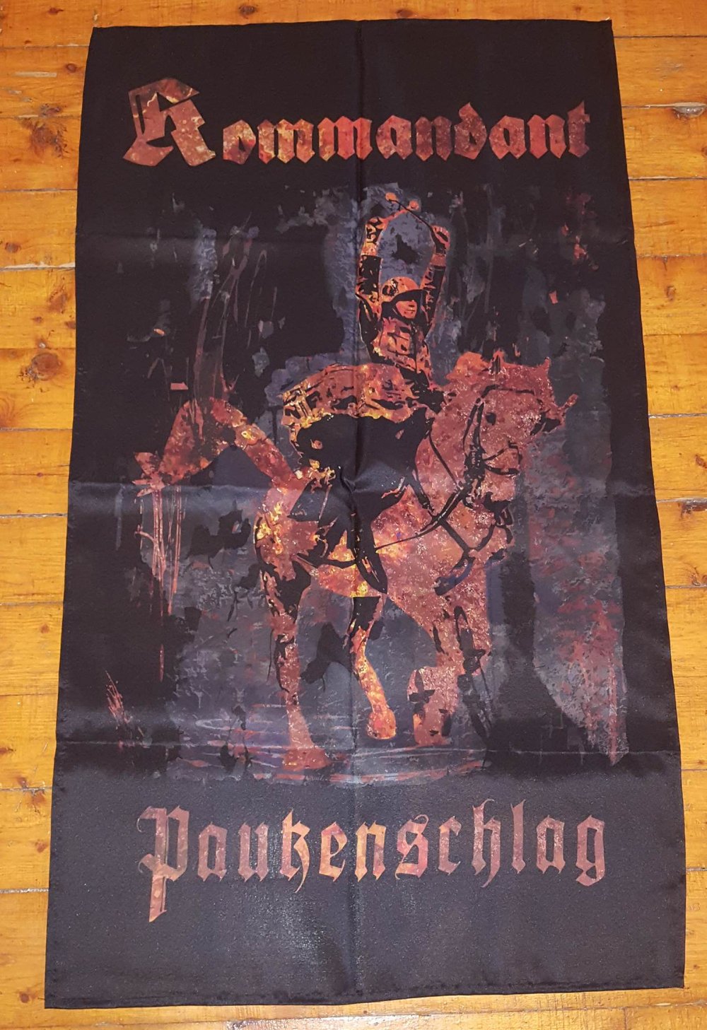 Kommandant - Paukenschlag - (24"inch x 40"inch) - Banner/Flag