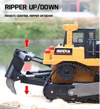 Image 4 of Huina 569 RC Construction Truck Bulldozer Car 1:16 Remote Control Heavy Equipment Vehicle
