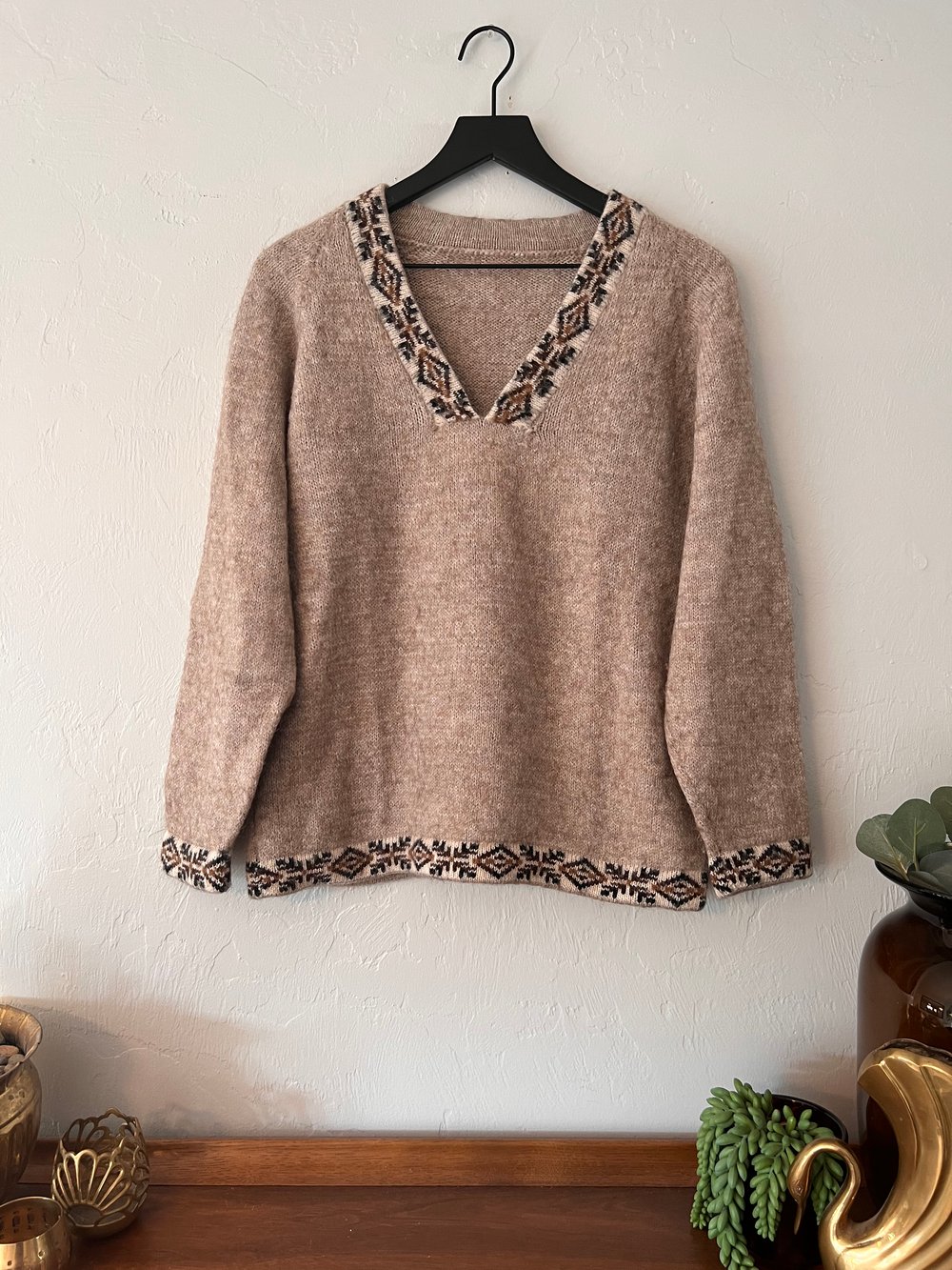 Vintage Wool Blend Neutral Sweater (M)