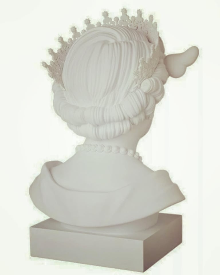 D*face “Dog save the Queen “ Image 2