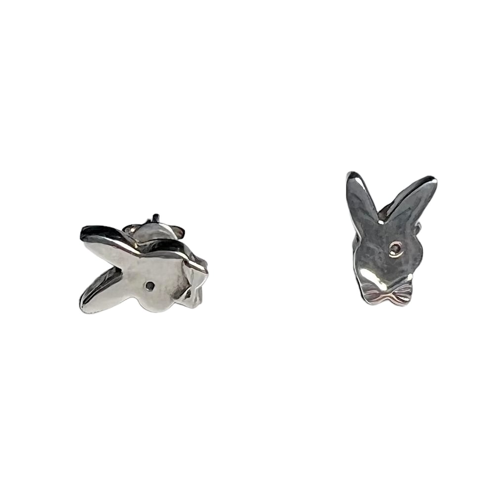 PLAYBOY BUNNY CHUNKY STUDS 9.25