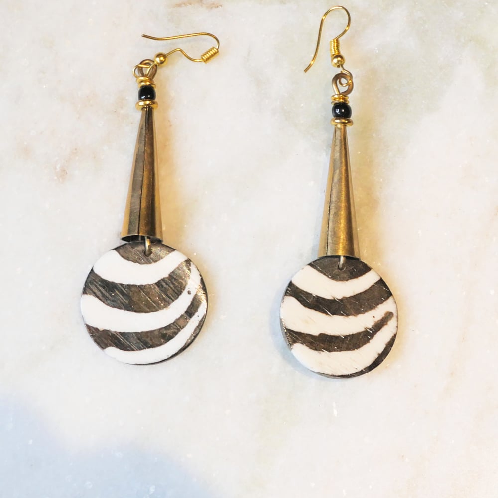 Image of White and Brown Bone Circle Earring