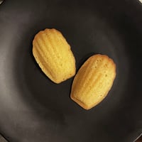 Image 2 of beurre noisette vanilla madeleine