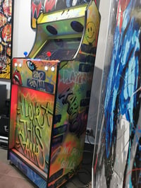 Image 3 of Borne Arcade Graffitis