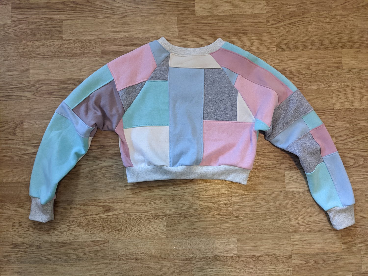 Image of OAK Pastel Scrap Patchwork Crop Crewneck