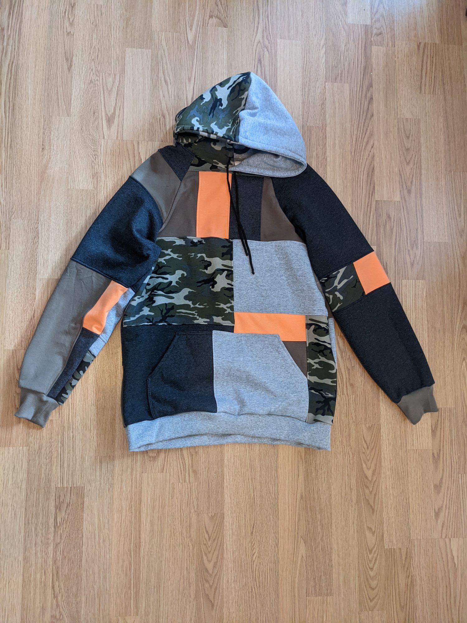 Image of OAK Hunter Men's Small Oversized Hoodie