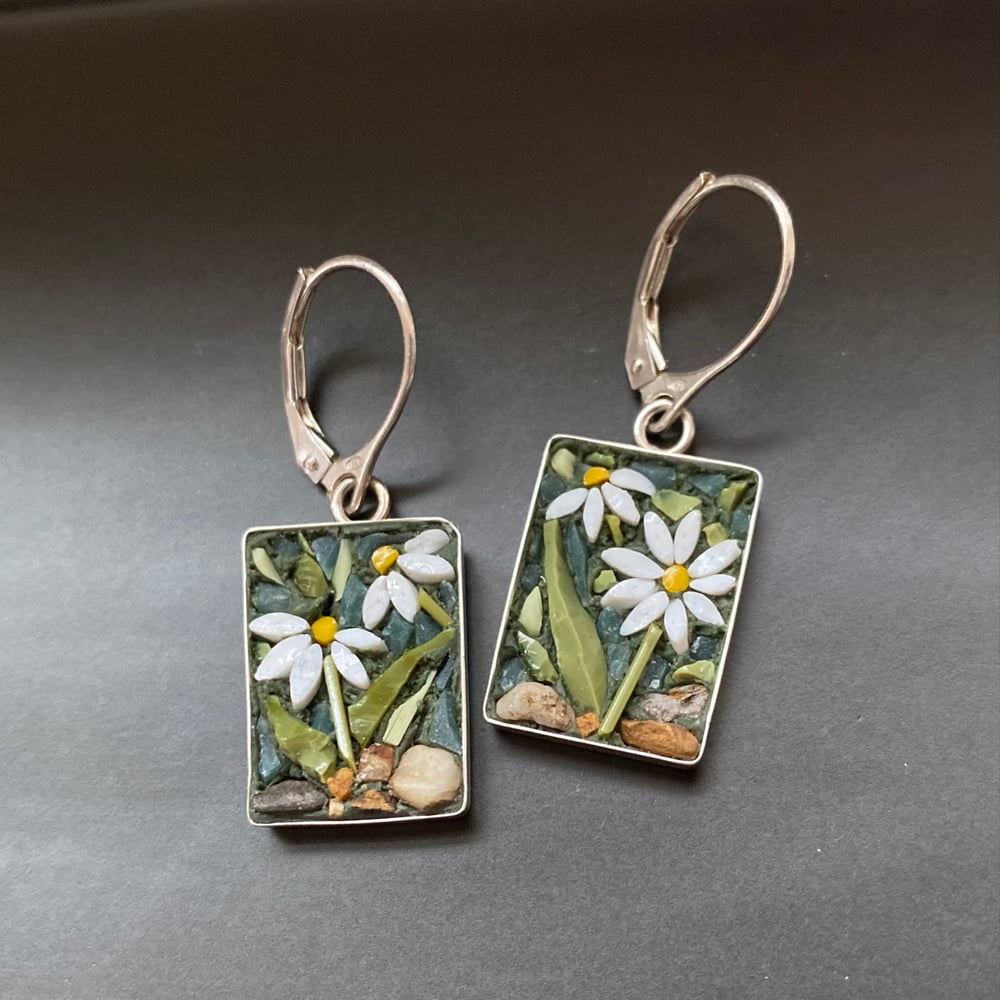 Image of Daisy Rectangle Earrings