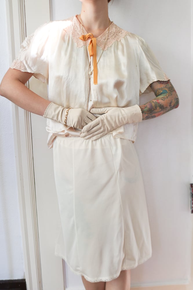 Image of Vintage JCPenney Daydream Ivory Half Slip (Small)