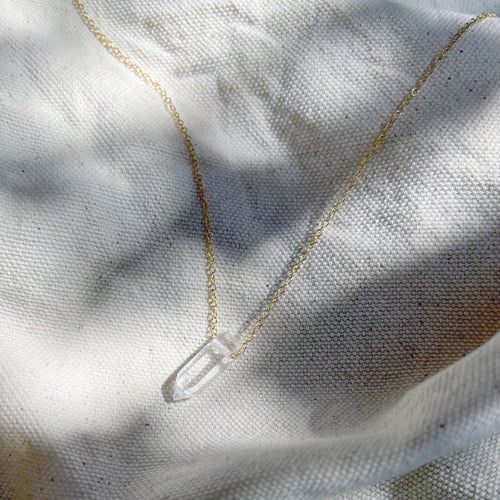 Image of SMOOTH CLEAR QUARTZ CRYSTAL POINT NECKLACE