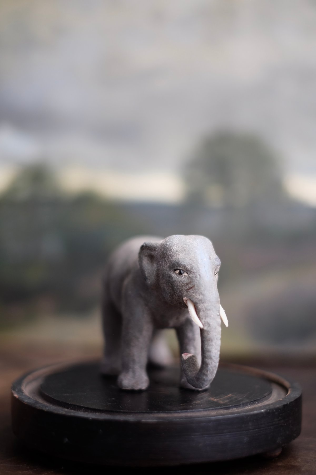 Image of Elephant - Santon Devineau