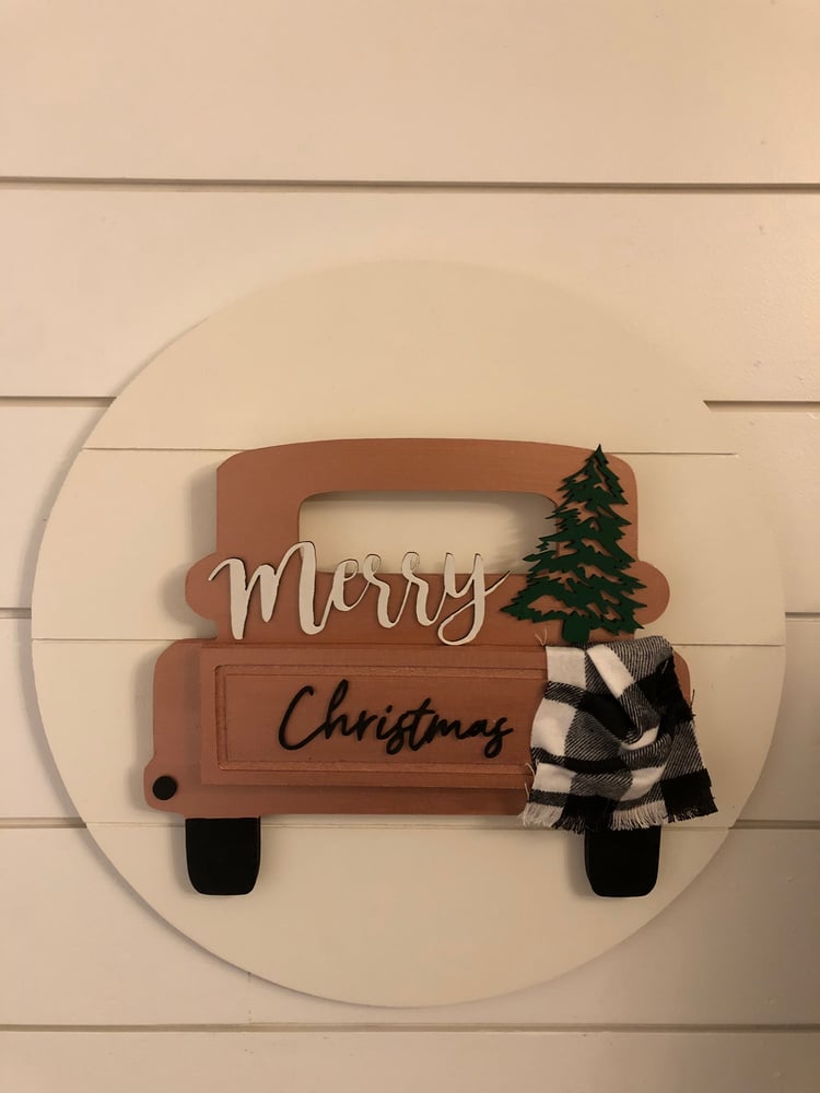 Image of Merry Christmas truck on a 18” shiplap round background 