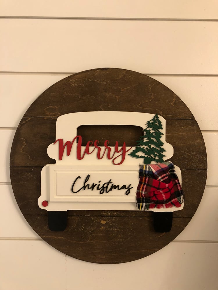 Image of Merry Christmas truck on a 18” shiplap round background 