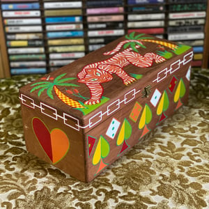 Image of Tiger box