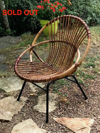 Image 1 of Petit fauteuil coquille en rotin années 50/60