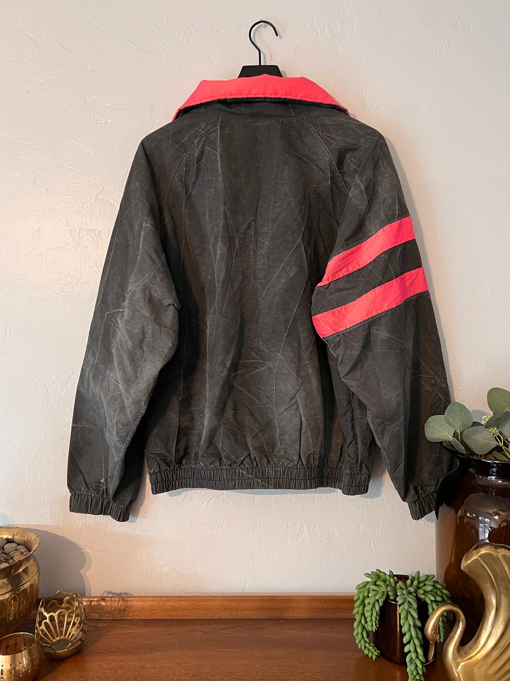 Vintage 80s Hot Pink and Charcoal Windbreaker (L)
