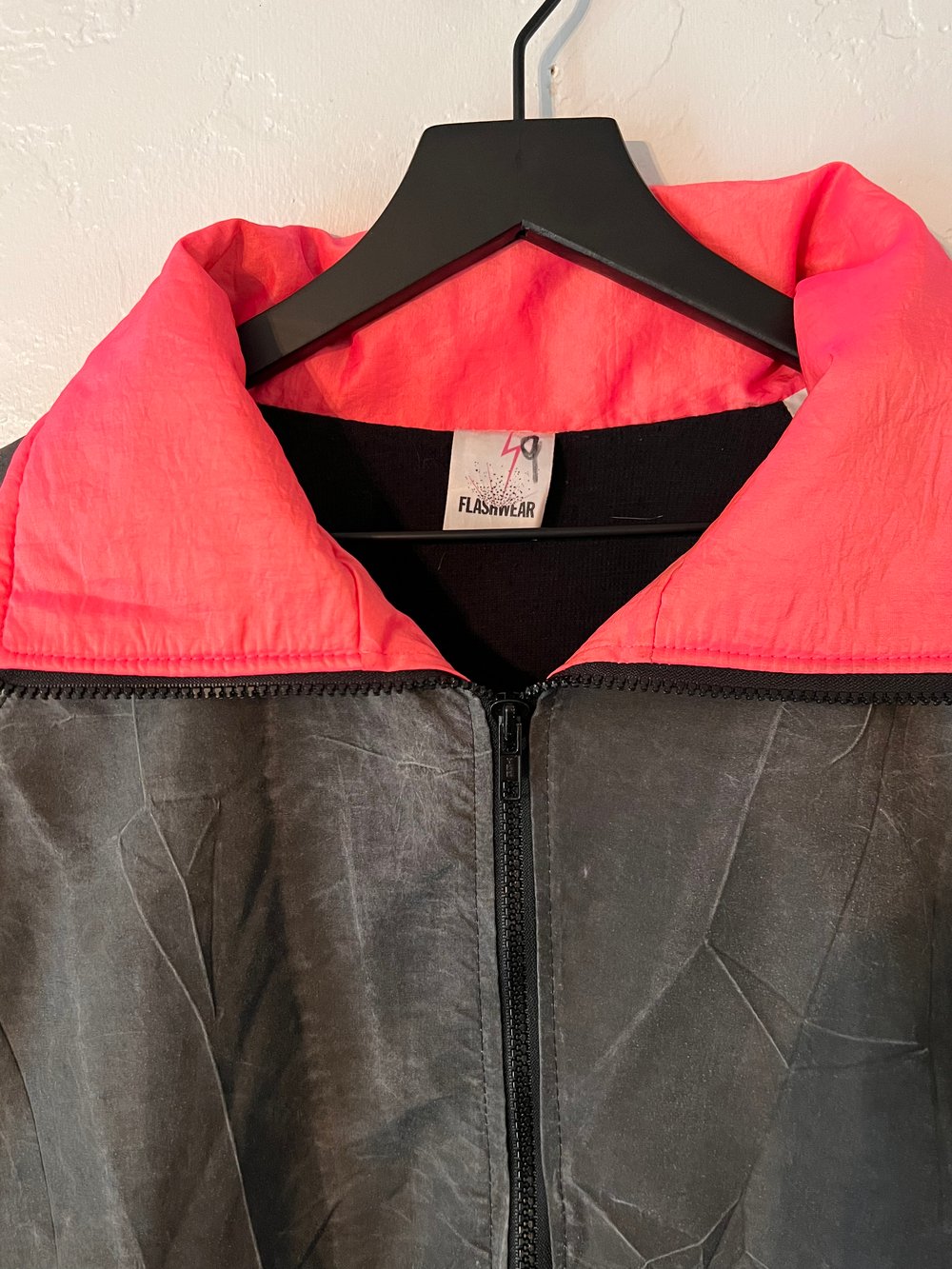 Vintage 80s Hot Pink and Charcoal Windbreaker (L)