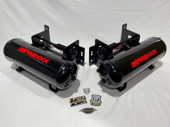 Image of DTC Series Side Mount Bracket  x  Airmaxxx Dual Tank / Compressor Bundle 