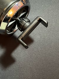 Image 2 of 2005-09 Mustang Air Vent Phone Holder