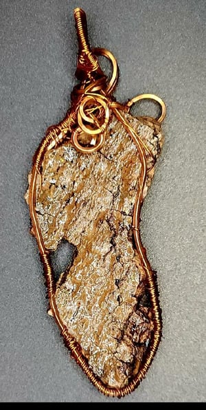 Image of Tree Hugger Pendant 