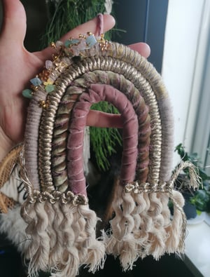 Beaded macrame rainbow pearly pink 