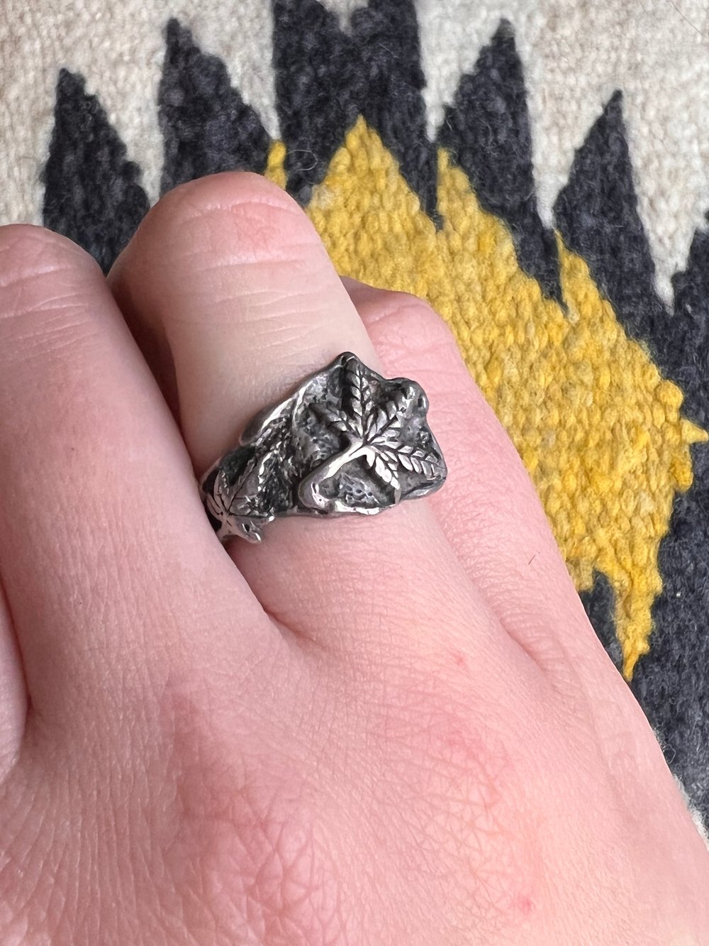 Sterling Tarnished Mary Jane Ring (7.25)