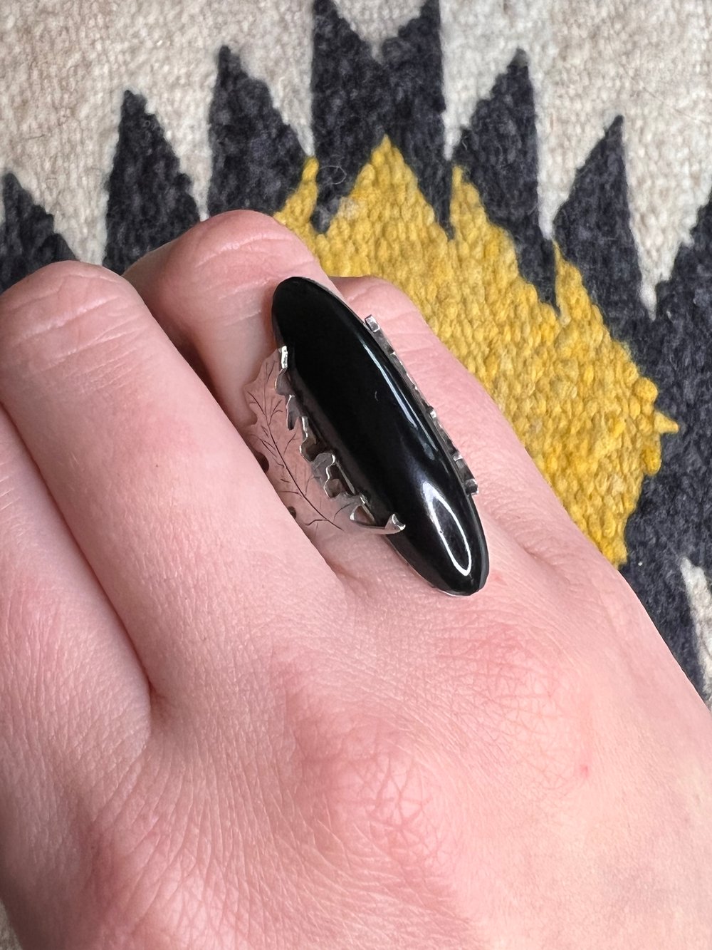 Sterling Leaves & Large Onyx Ring (8)
