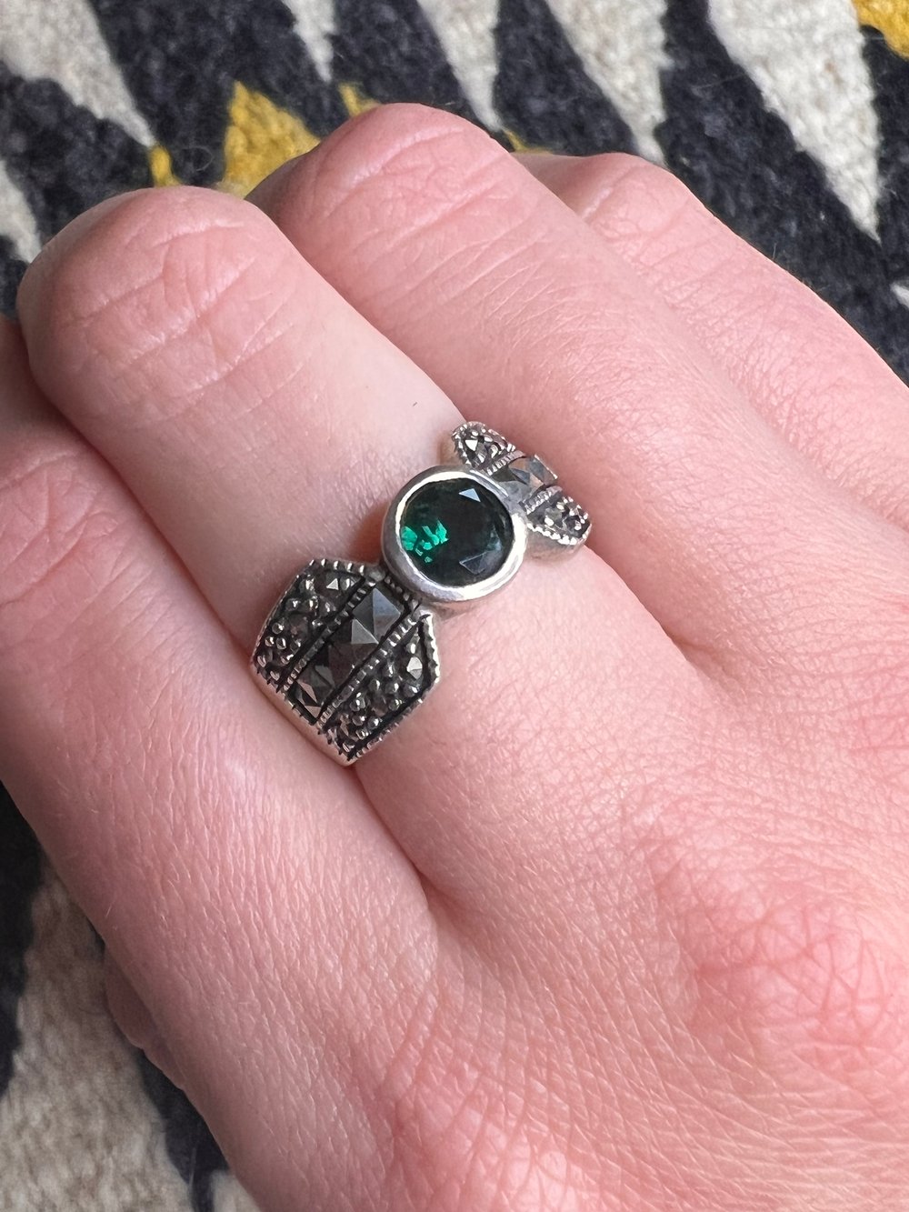 Sterling Mini Hematite & Clear Green Stone Ring (8.5)