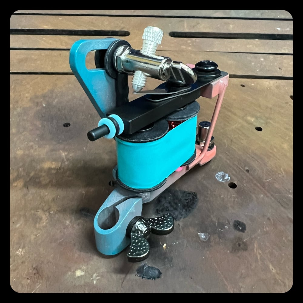 J FRAME LINER - TWO TONE TURQUOISE/LIGHT PINK