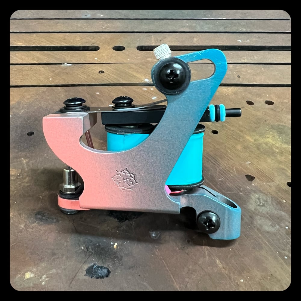 J FRAME LINER - TWO TONE TURQUOISE/LIGHT PINK