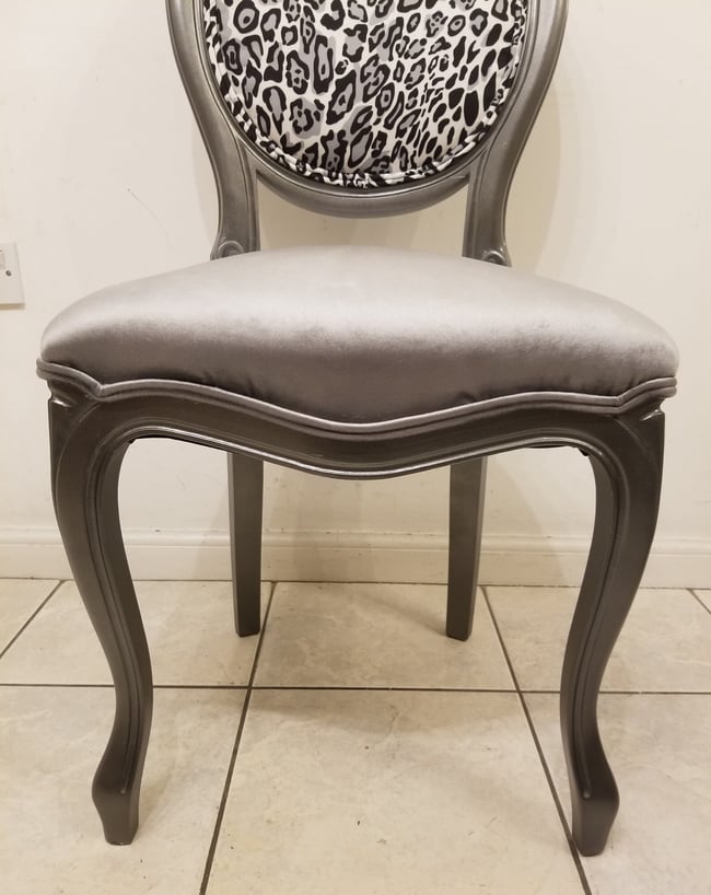 Vintage Leopard Print Grey Bow Chair