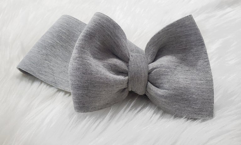 Image of Heathered grey bow 