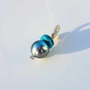 Tahitian Pearl & double Turquoise Charm 