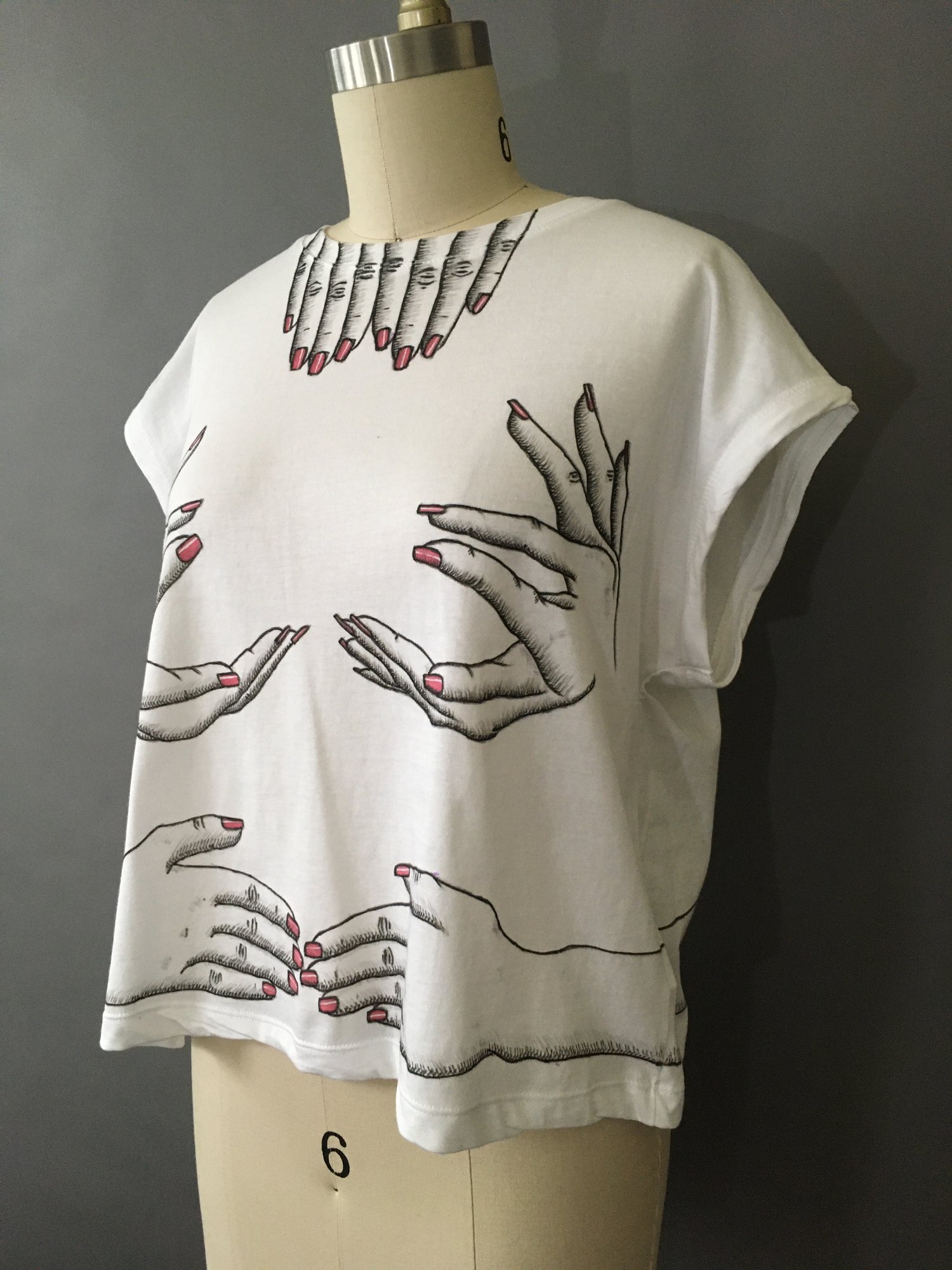 Image of Las Manos - Red Nails Boxy Shirt