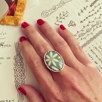 Image 3 of enamel daisy ring