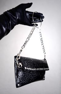 Image 3 of Reptile a GOGO | mini chained vinyl gator purse with O ring handle 