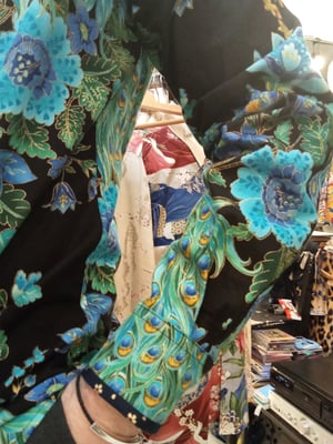 Image of Blue/black peacock