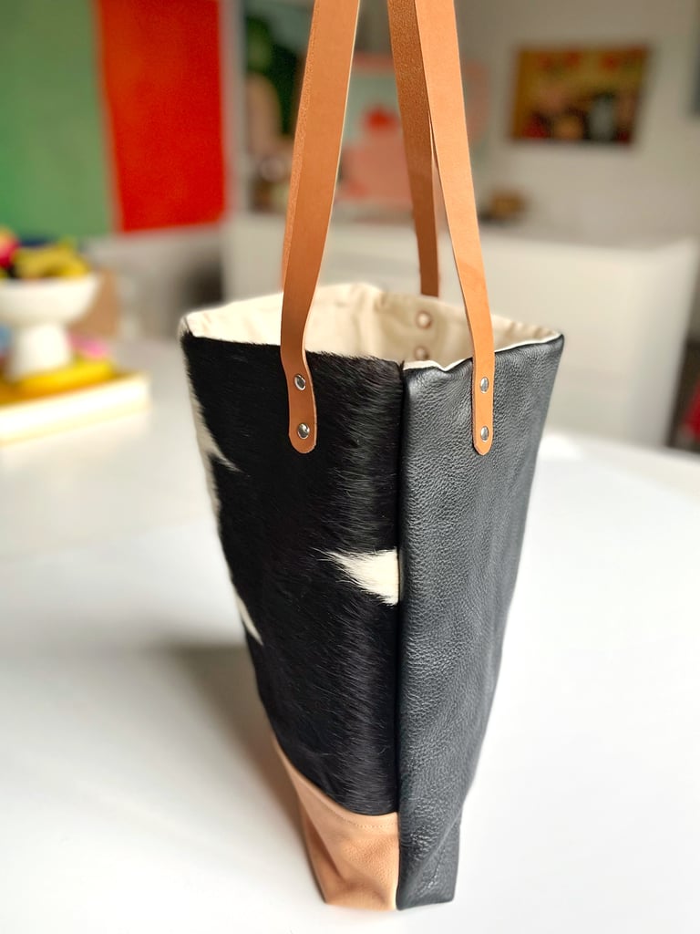 COLLAGE LEATHER TOTE - ICE BLUE  Image 2