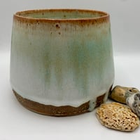Image 4 of Toasty plant pot