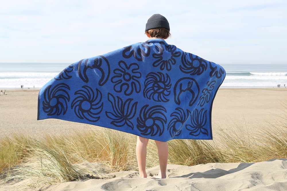 Image of Paint Peace Towel <div>Pool–Navy</div>