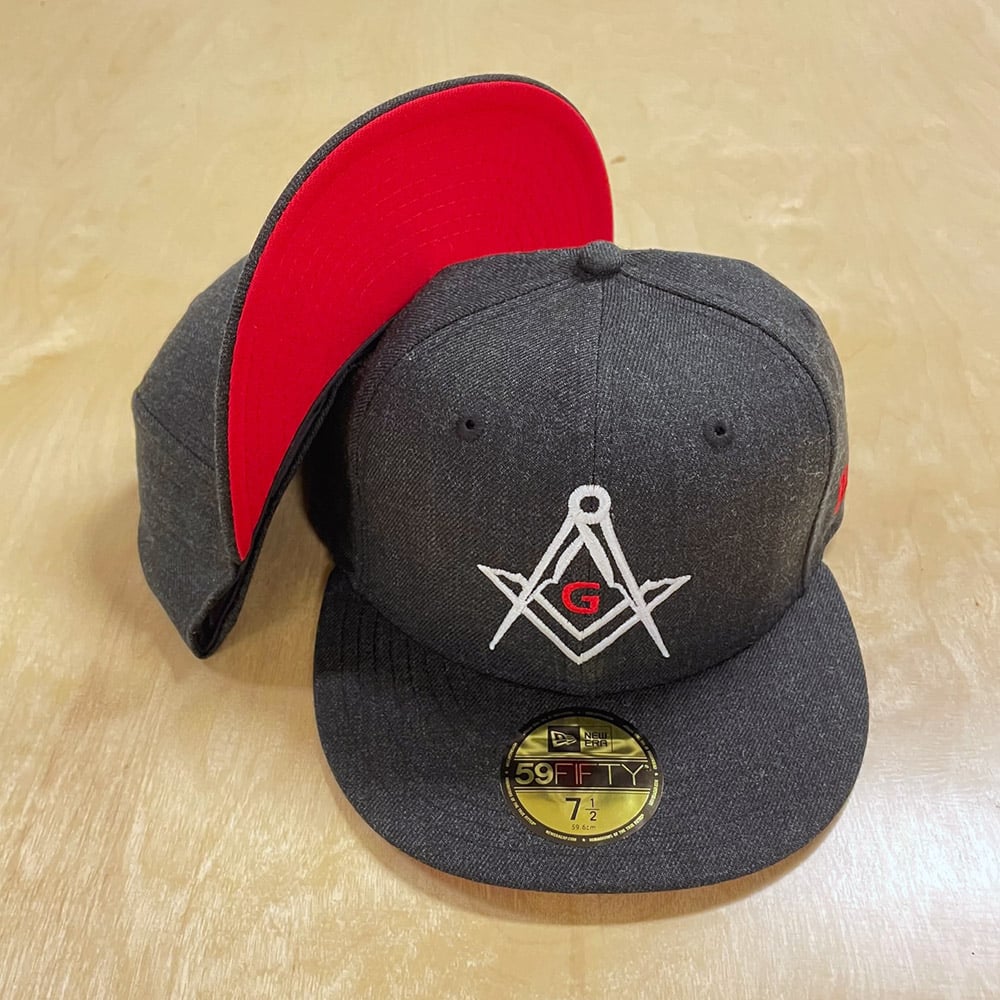 Image of Heather Black with Scarlet 59Fifty Fitted