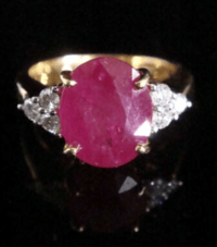 Image 4 of Heavy 18ct yellow gold natural ruby 2.90ct & old diamond 0.40ct ring 7.4g