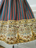 Holiday Home Skirt
