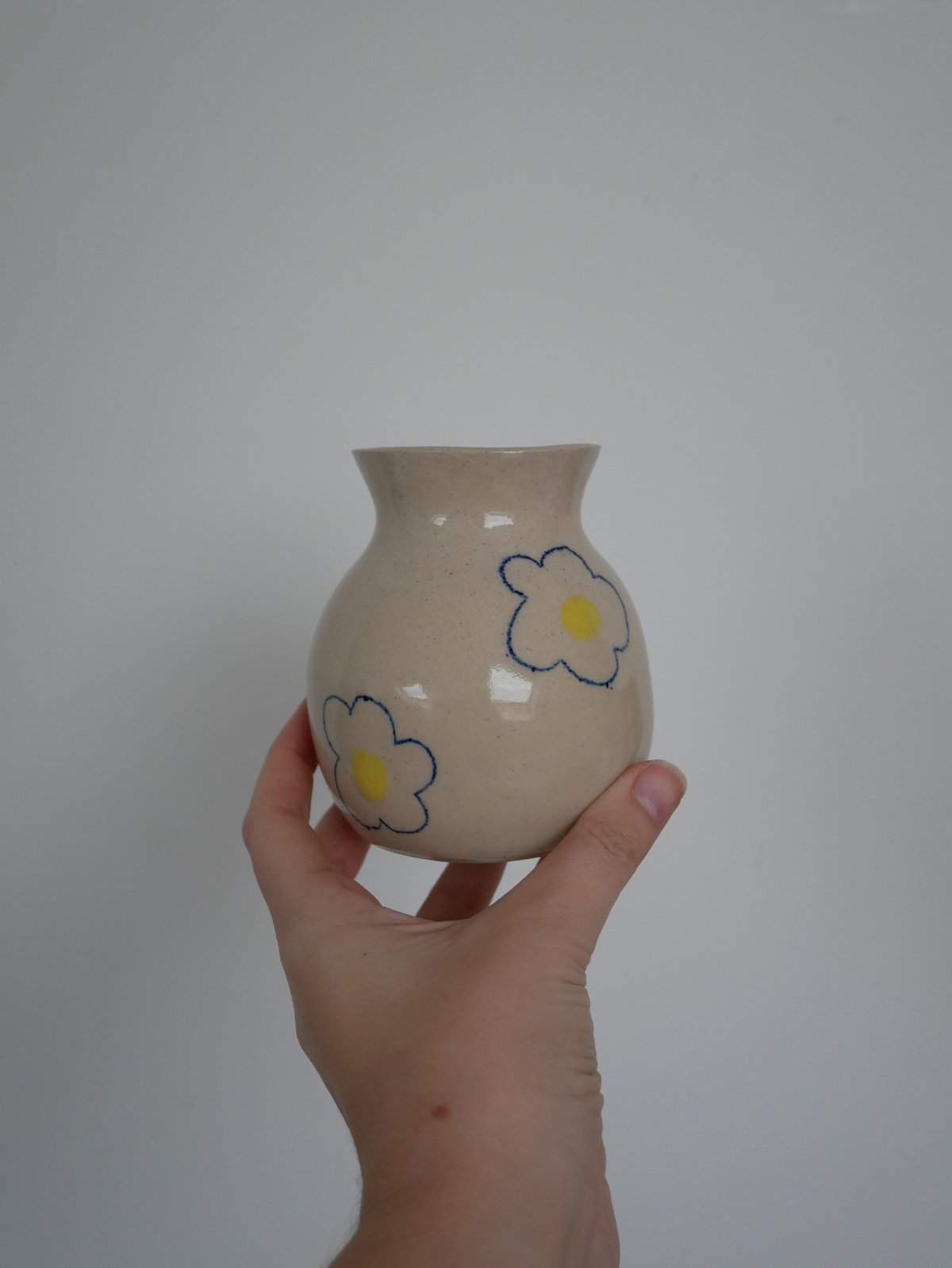Image of Daisy Vase