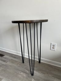 Image 3 of Desert Glow Circlular Table