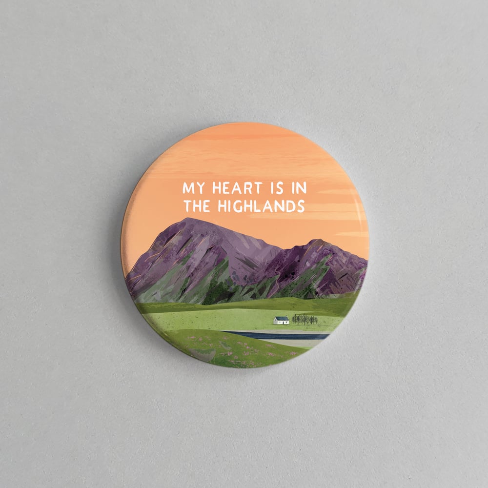 Image of 'Heart in the highlands' Circular (Magnet)