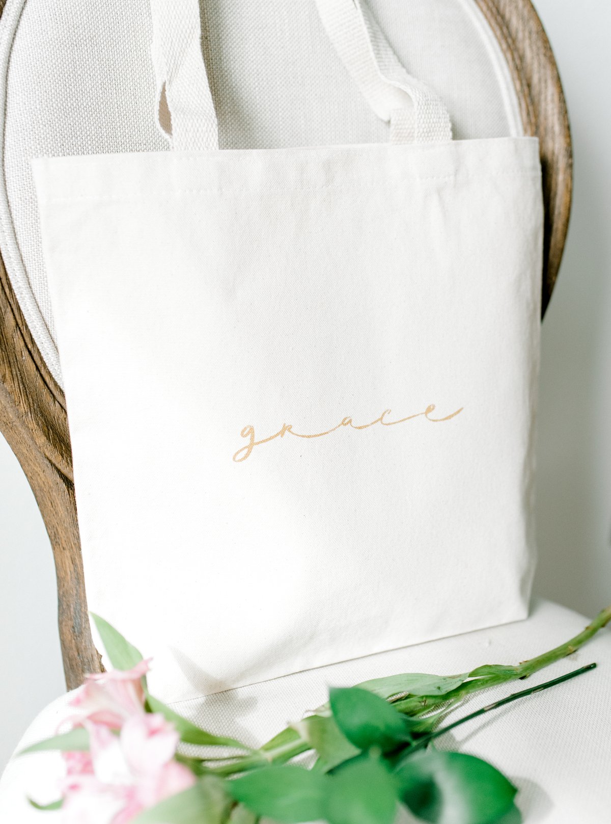 GOLD CALLIGRAPHY MEDIUM CANVAS TOTE