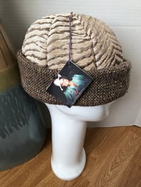Image 2 of H.O.D. Knitted Brim Hat Beige & Tan Zebra Pattern Velvet Crown W/Tan Sparkle Knit Brim