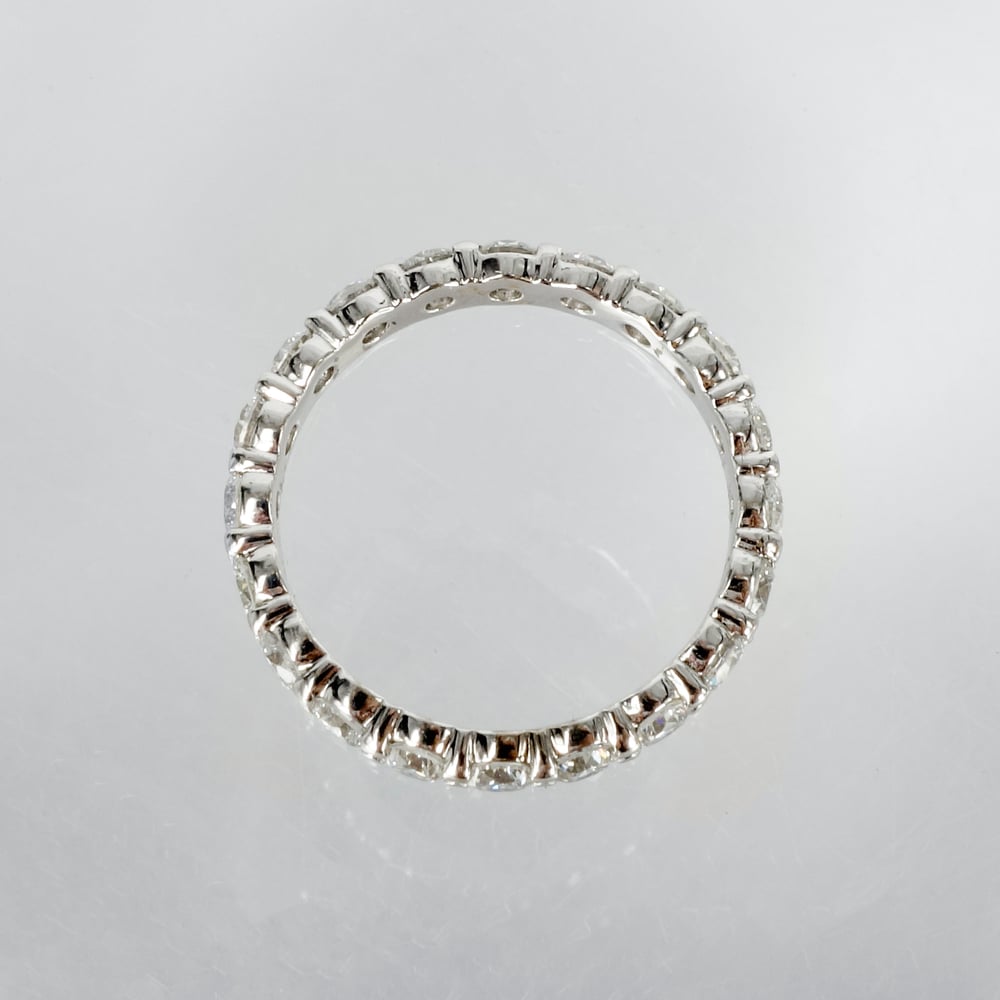 Image of 18ct white gold full circle lab grown diamond set ring. PJ5830